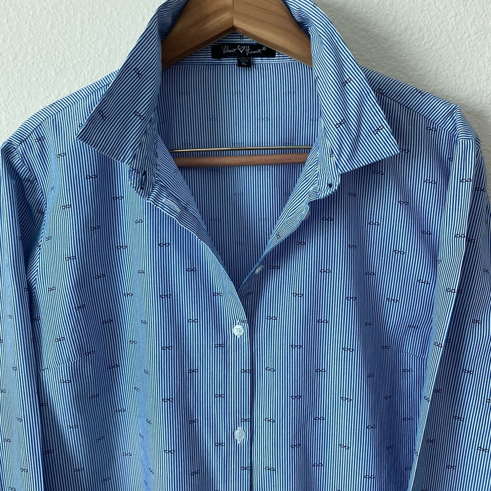 Velvet Heart Women’s White&Navy Pinstripe Long Sleeve Button Down Shirt Size XL - Picture 2 of 14